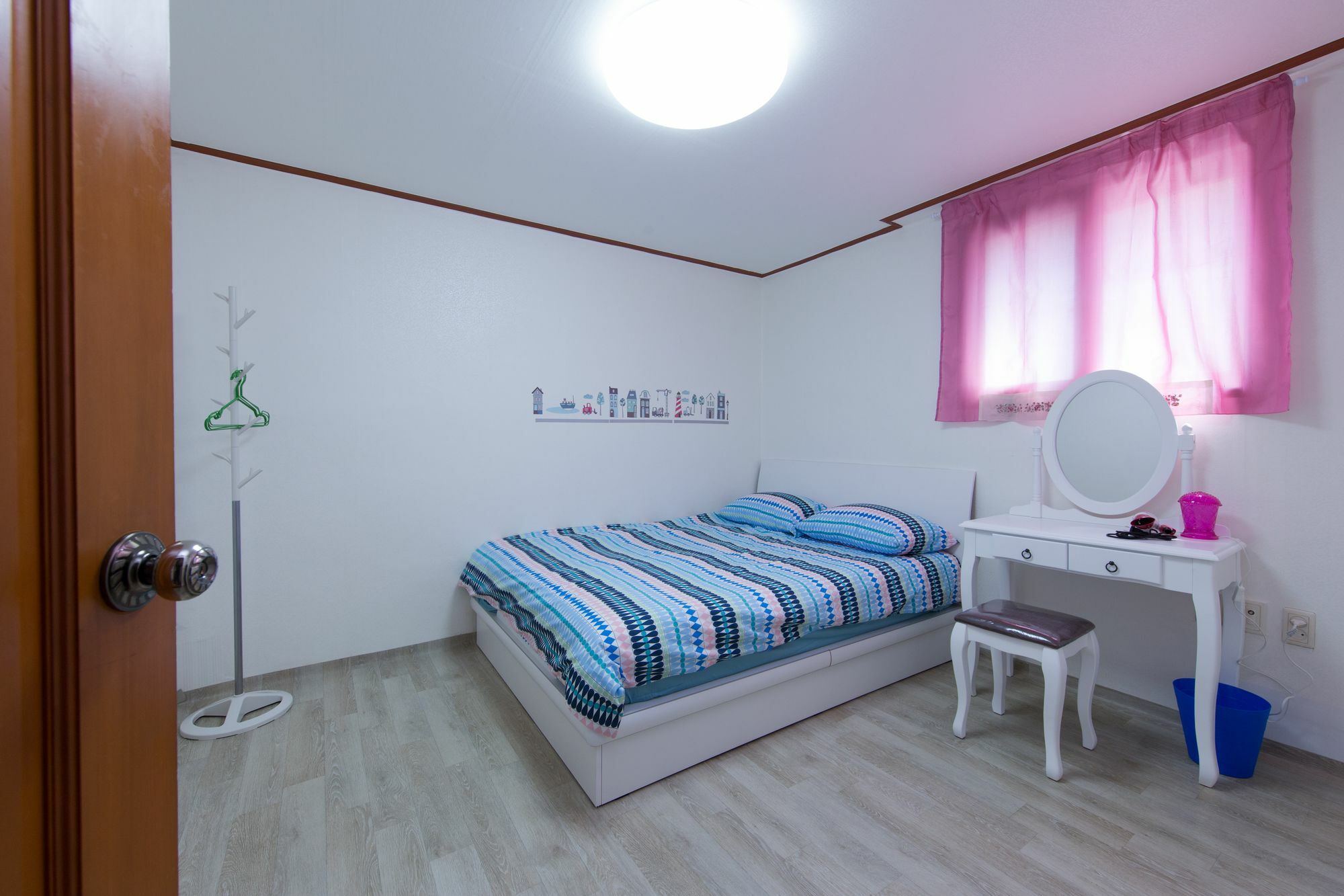 Sunny's In Hongdae Area Apartment *