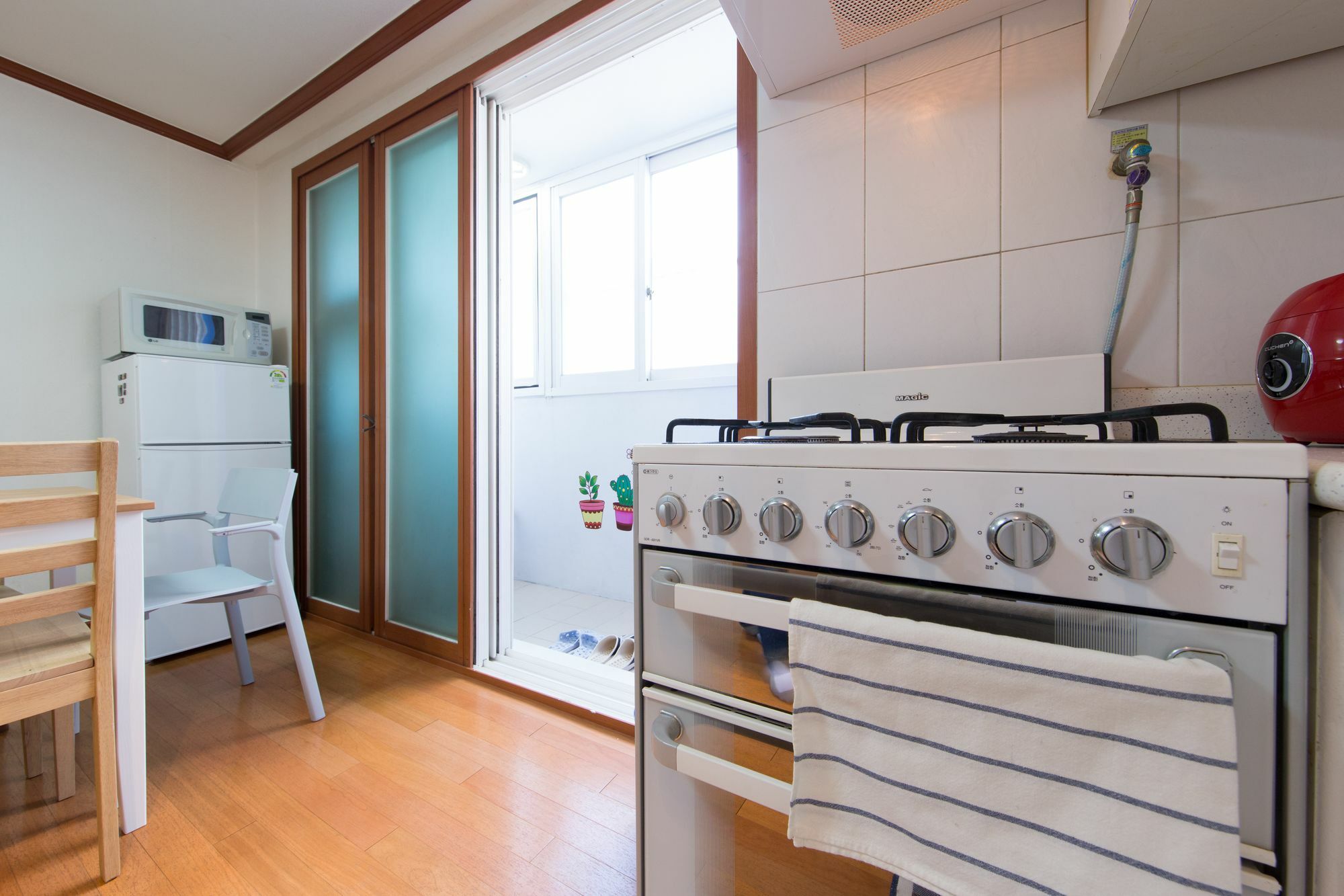 Sunny's In Hongdae Area Apartment Seoul